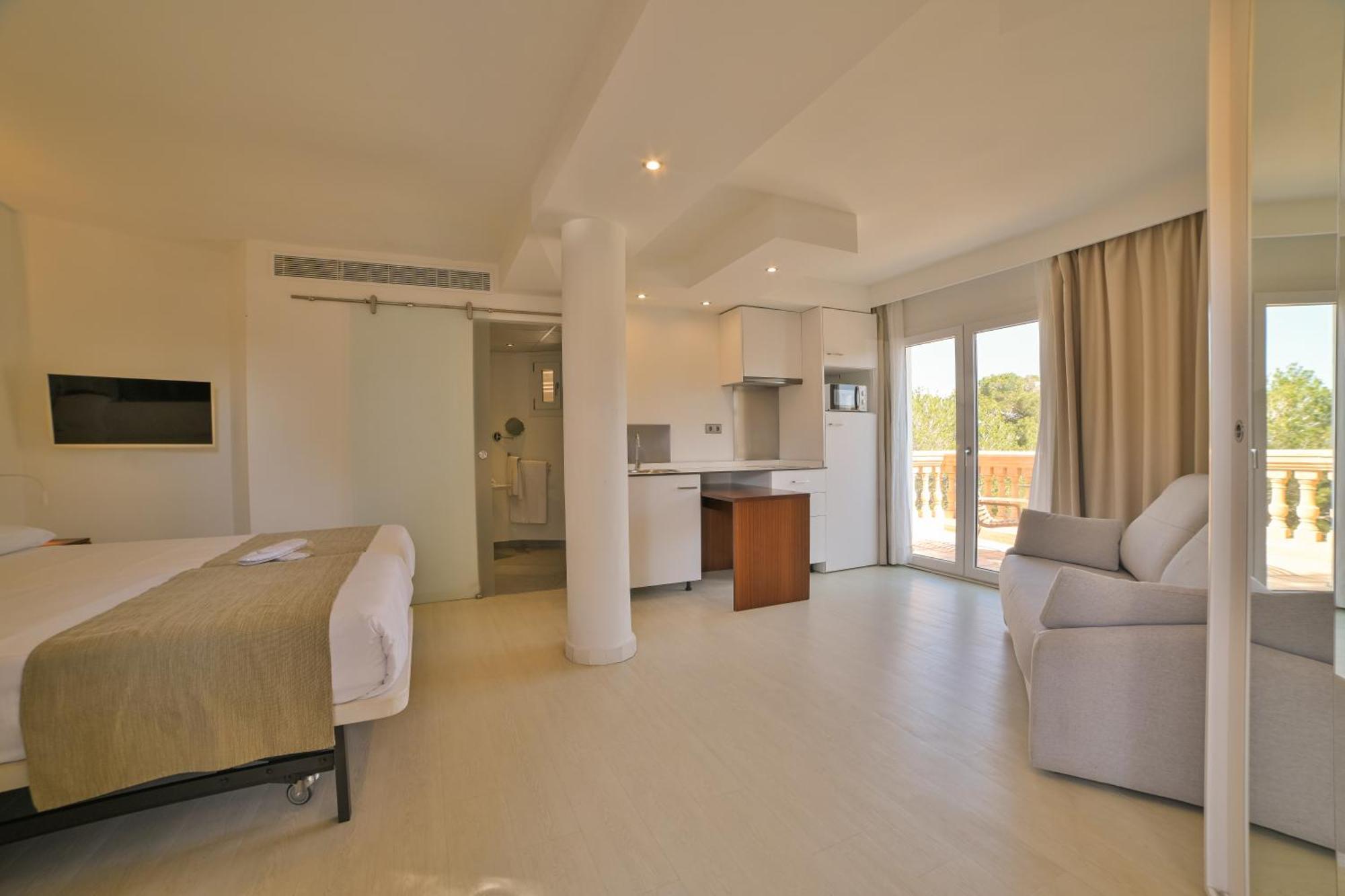 Apart-hotel Azul Playa 3*