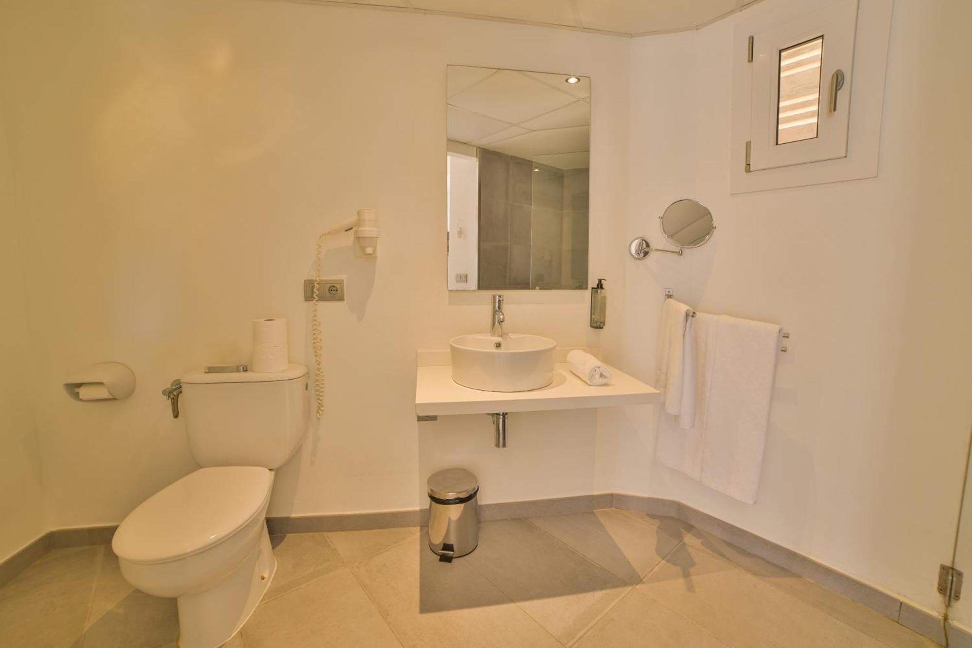 Apart-hotel Azul Playa 3*